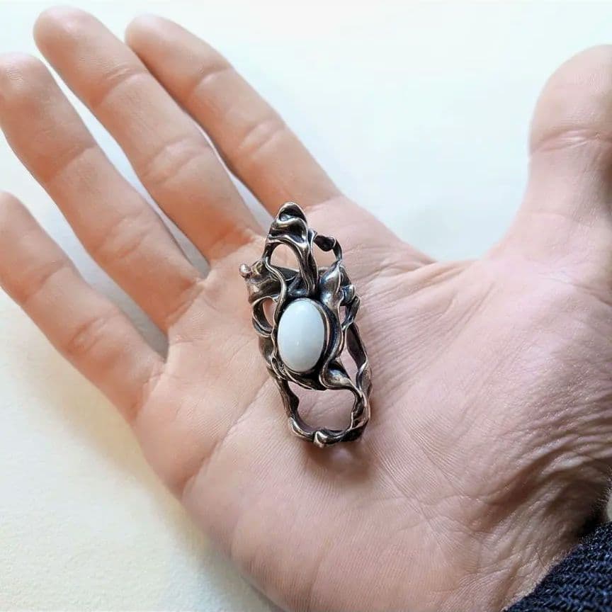 う*に様 【希少】TAUJAN リング WhiteOnyx pulse