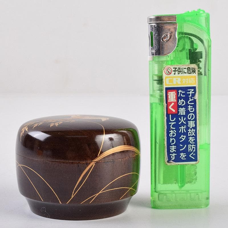 茶道具　山中塗　中村宗悦作　桜材　神代塗　稲穂雀蒔絵　丸香合　共箱　VR8978