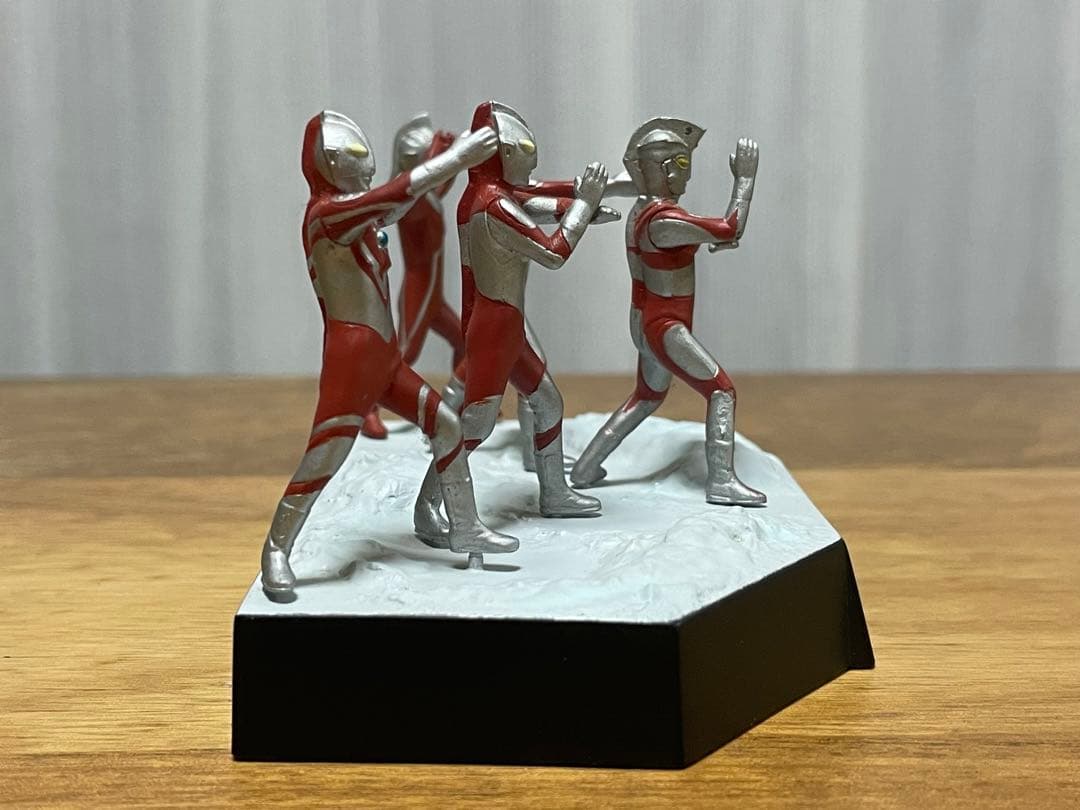 フィギュア 輝け!ウルトラ五兄弟 「ウルトラ怪獣戯画 ウルトラ兄弟激闘