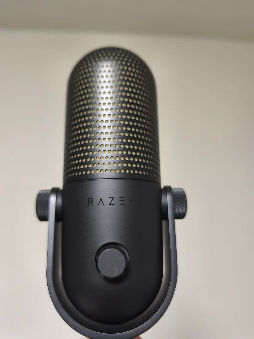 Razer Seiren V3 Chroma USBマイク
