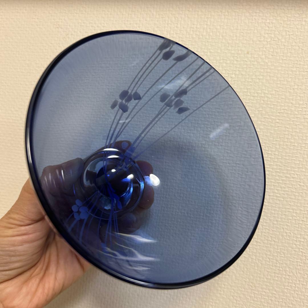 作家　ガラス作家　堀口幸子　瑠璃茶碗　瑠璃草花文玻璃茶碗　茶道