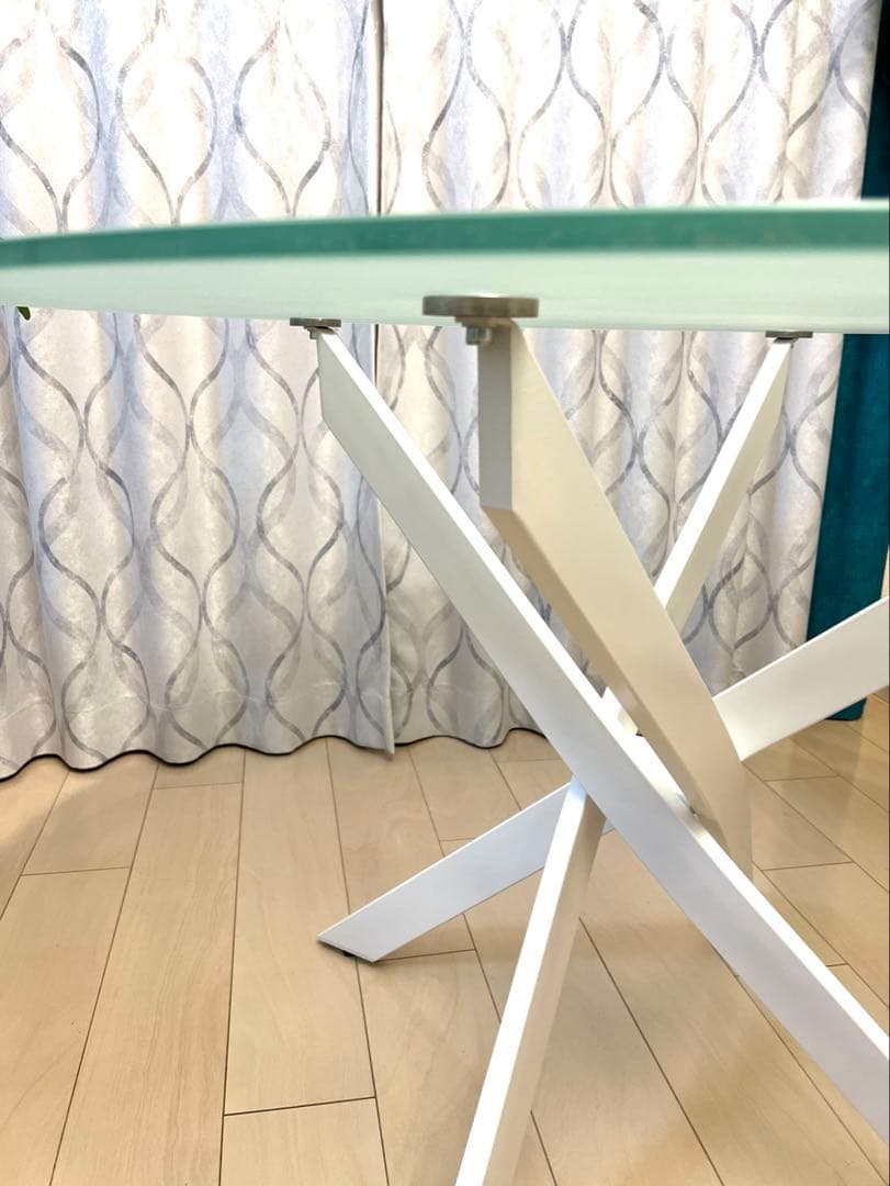 最終値下げダイニングテーブル円形 丸 強化ガラス(ホワイト)日付指定可