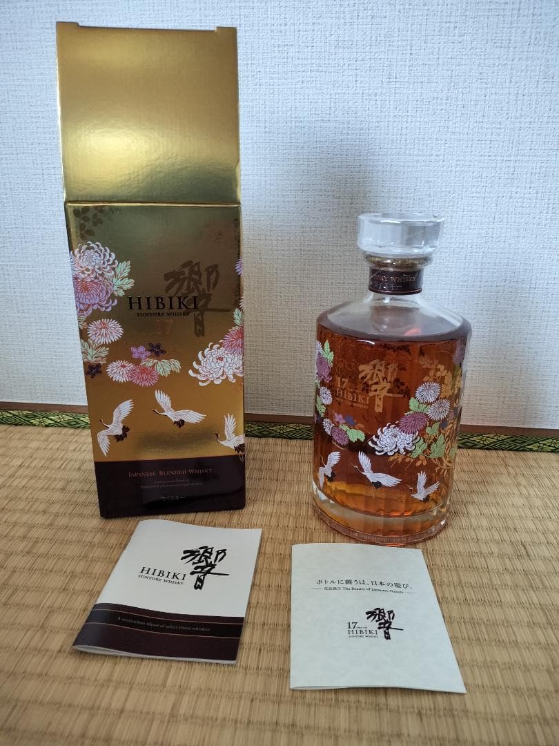 サントリー 響 17年 意匠ボトル 【花鳥風月】 楽天市場】サントリー ウイスキー 響17年 意匠ボトル 花鳥風月 43