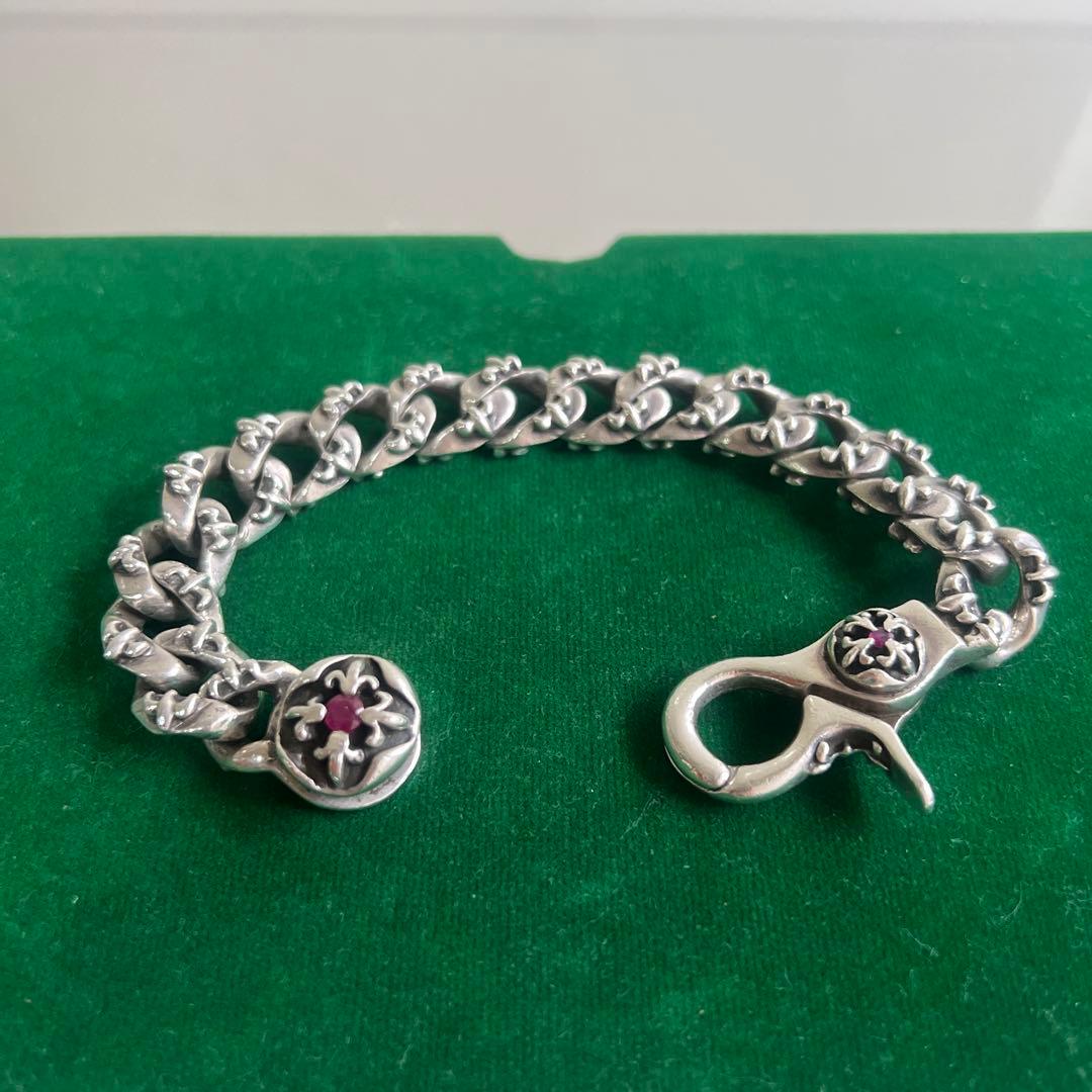 A&G ルビー クロス フレア ファンシー チェーン ブレスレット シルバー