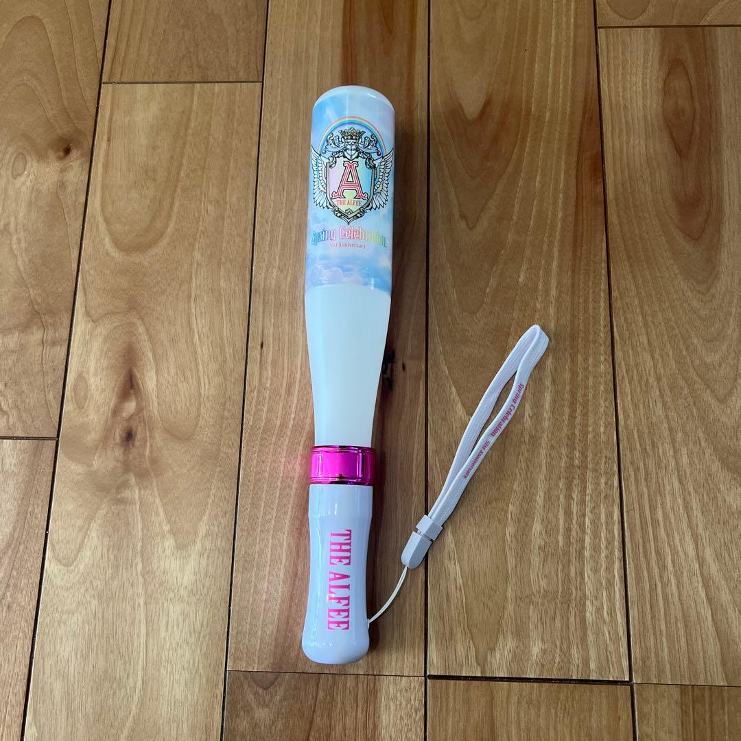 THE ALFEE の2025春ツアー ロマンスが舞い降りた棒 マラカスライト