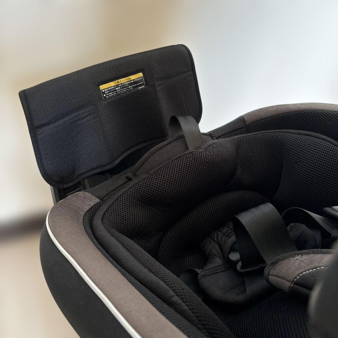 クルムーヴ スマート エッグショック ISOFIX Combi ブラック