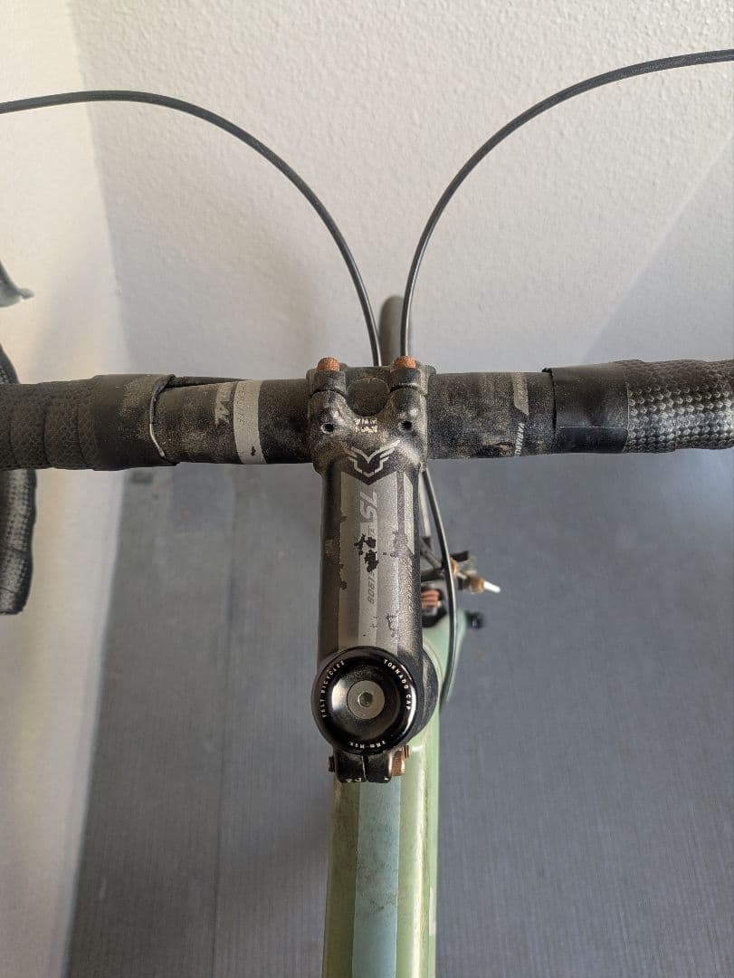 カズ FELT ロードバイク F85