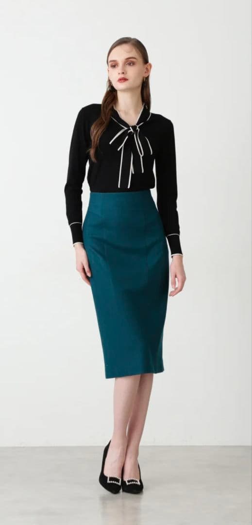 新品 ピンキー&ダイアン ウールスムースカッティングタイトスカート 緑36