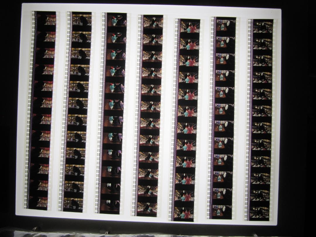 千と千尋の神隠し 35㎜フィルム12コマ×210枚合計2520コマ アルバム入