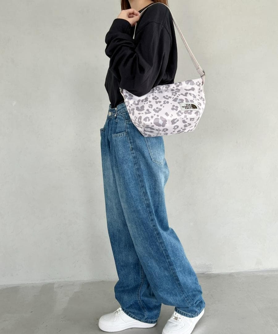 完売！ノースフェイス　WL　クロスバッグ 　ショルダーバッグ　ベージュ