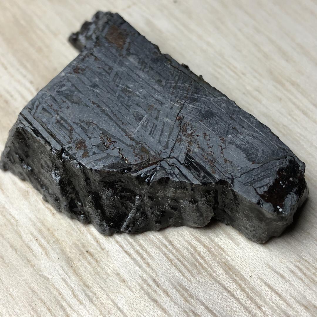 アルタイ隕石 鉄隕石 メテオライト 原石 2点纏め 重さ約155g - メルカリ