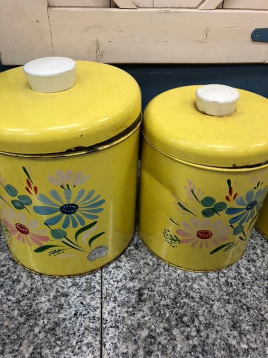 中国古玩]五彩花弁紋皿大明成化旭昇製