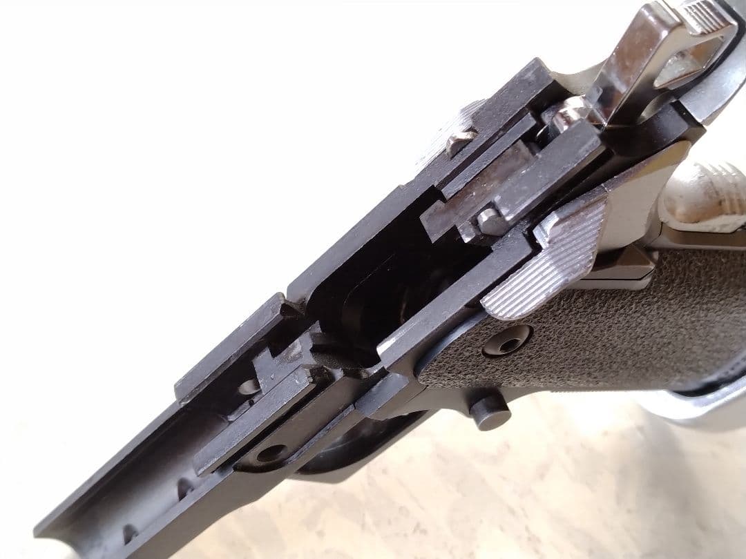 東京マルイ ハイキャパ ５.１　１８歳用ガスブローバックガン　カスタム品