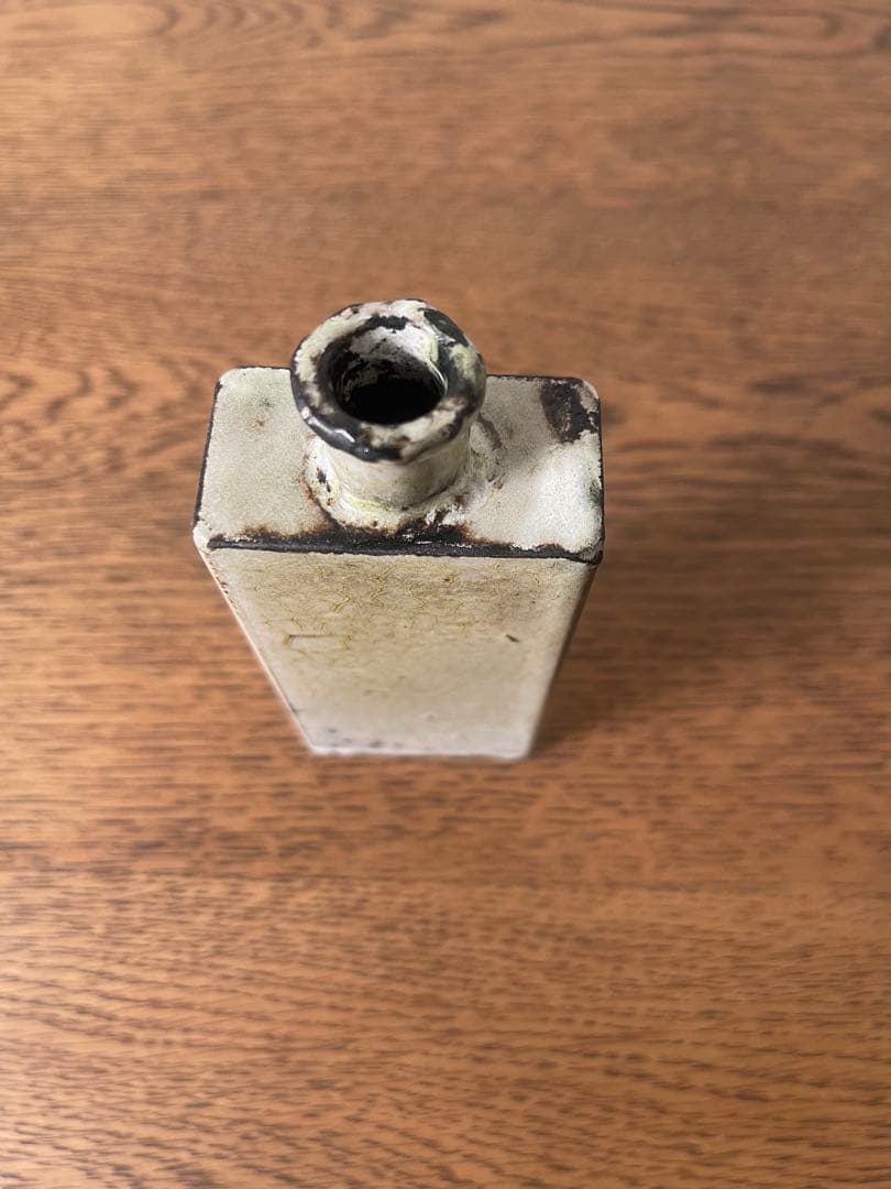 大山求　琺瑯花入