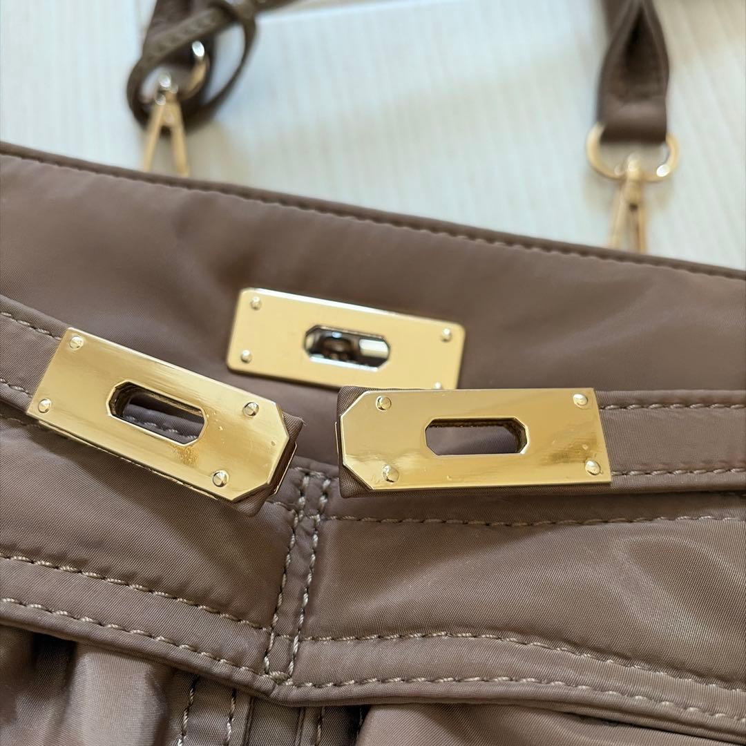 ブラウン ナイロン ショルダーバッグ