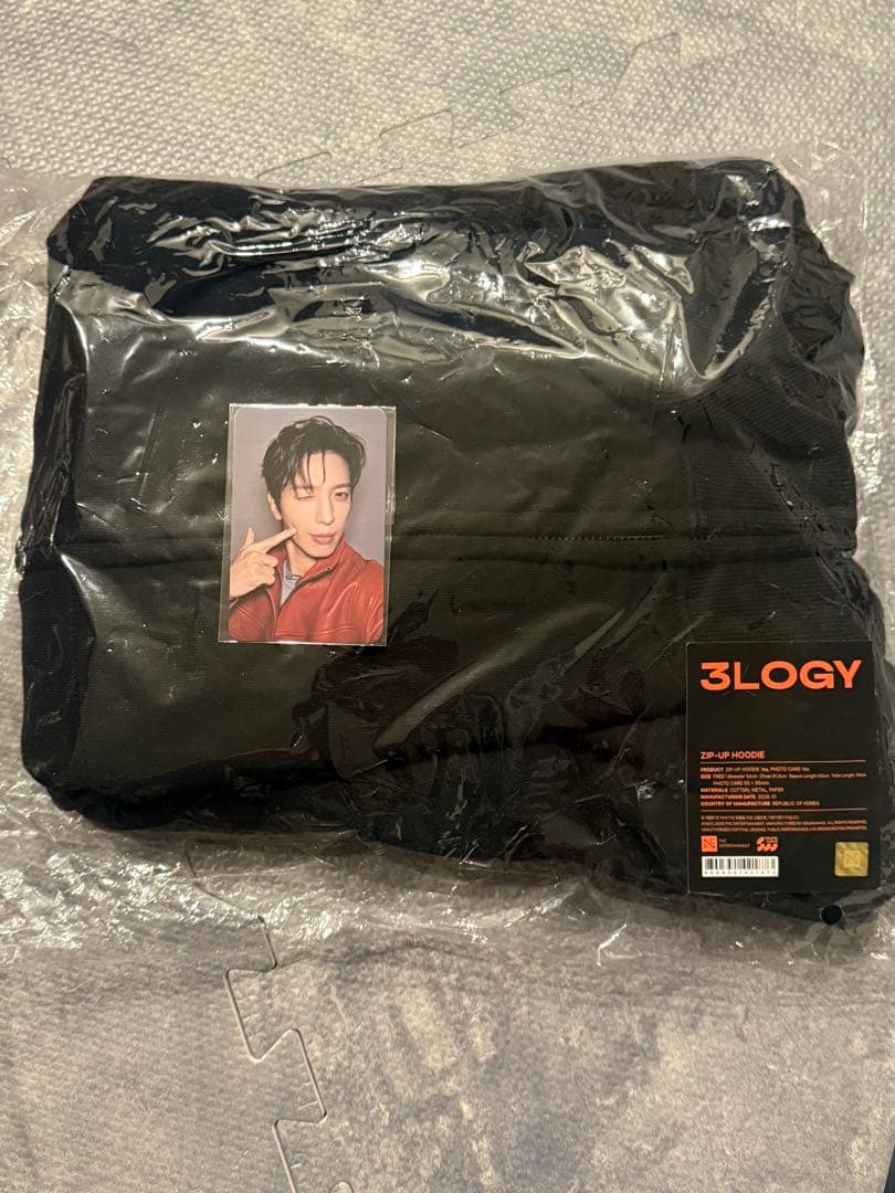 ヨンファ2026 CNBLUEソウルコン 3LOGY ZIP-UP HOODIE