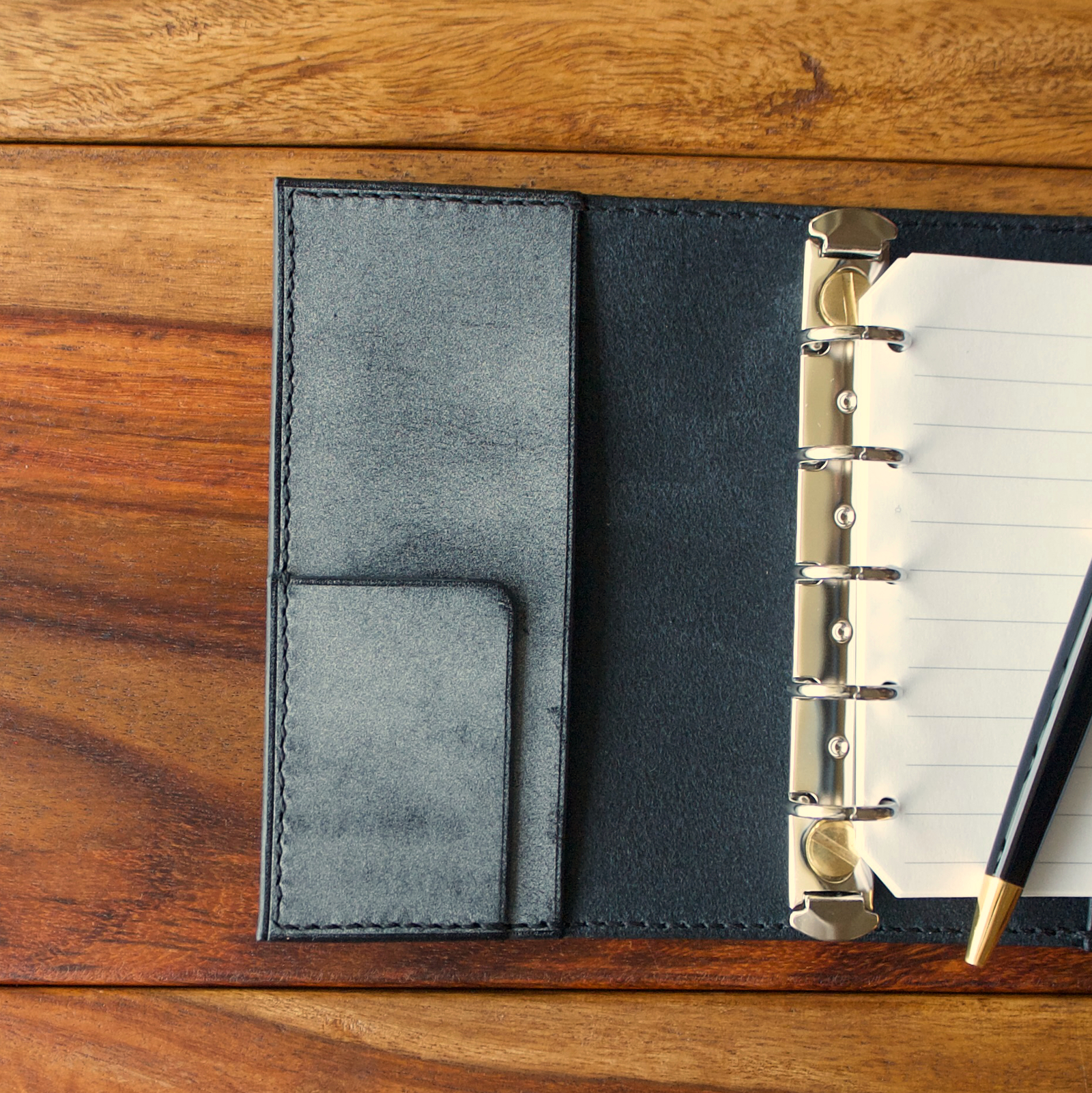 コロンと可愛い♪】Micro5 システム手帳 Black 【Flap