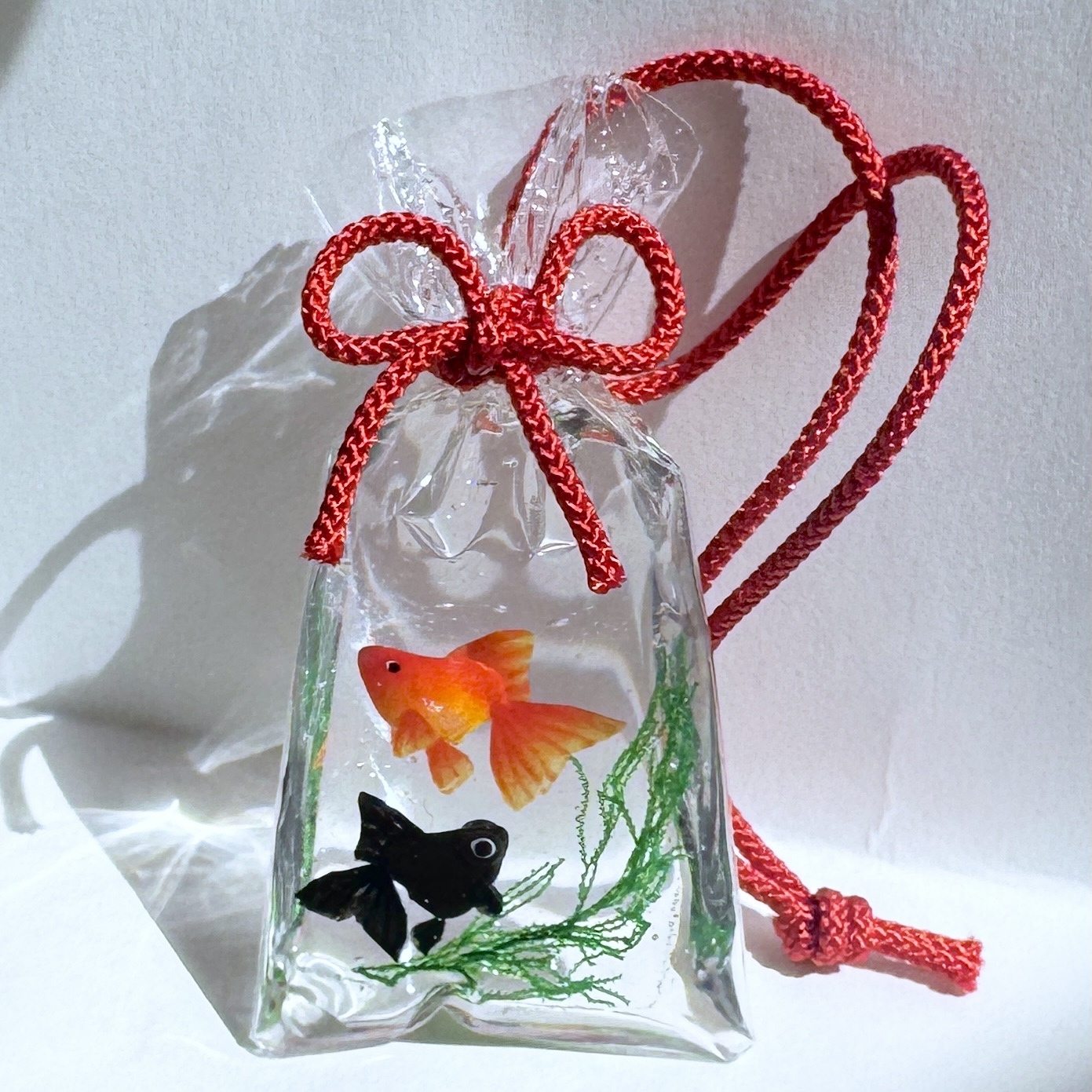 ガラス工芸☆泳ぐ金魚の置物 ガラス工芸☆泳ぐ金魚の置物 ガラス細工