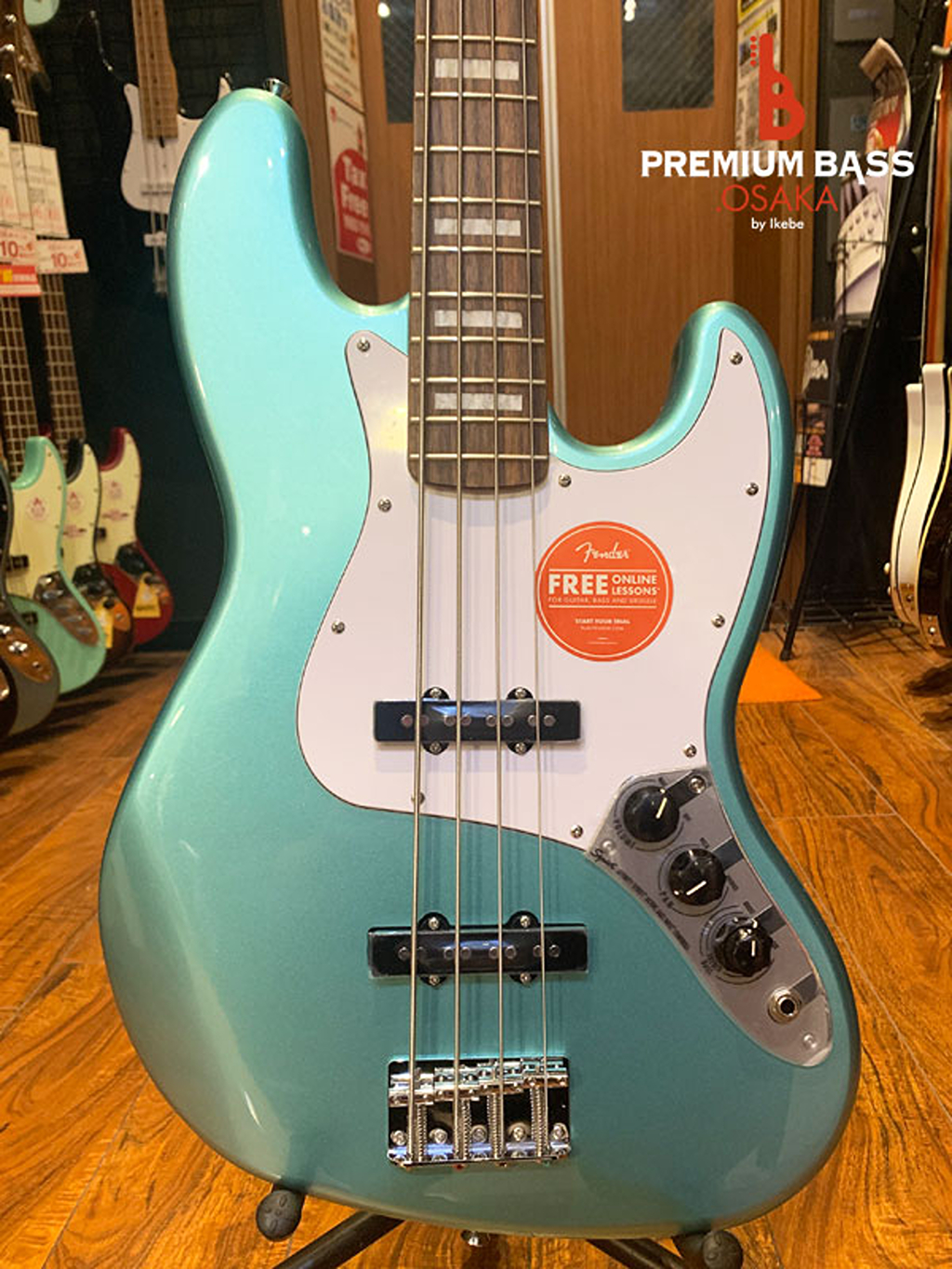 Squier by Fender Affinity Series Active Jazz Bass (Mystic Sea Foam