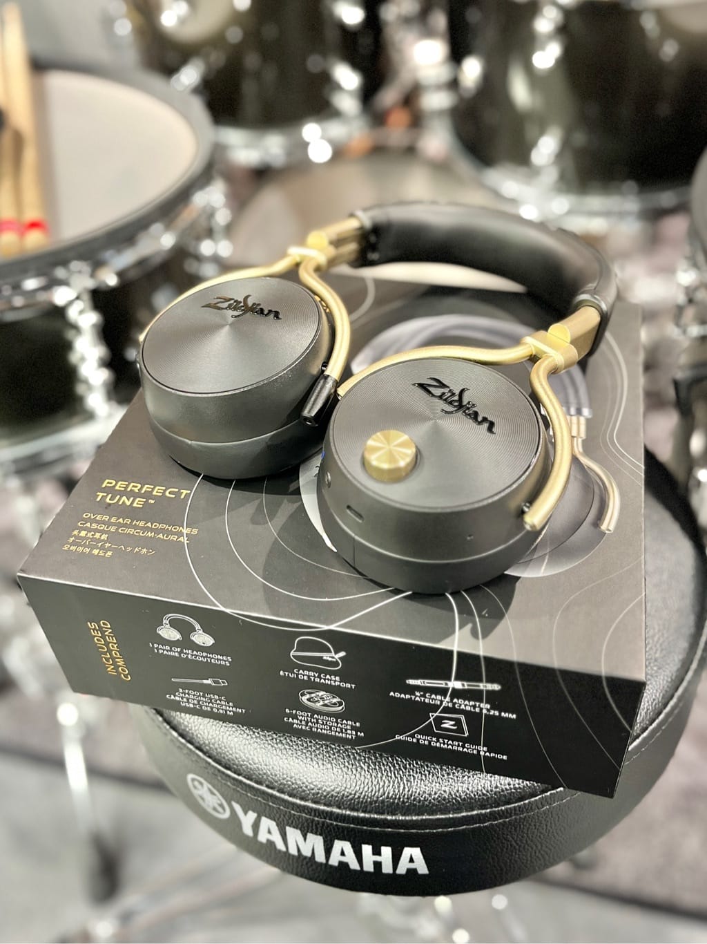 Ferrariヘッドフォン 新品未使用 早い者勝ち Ferrariヘッドフォン 新品