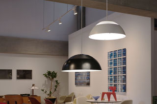 AJ Royal 370 / Louis Poulsen | BUILDING