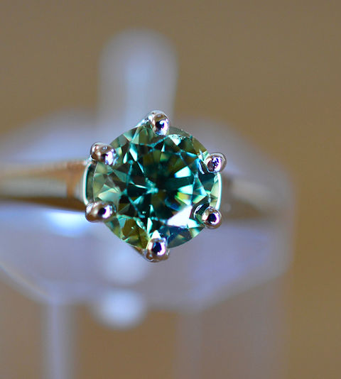 ナミビア産】デマントイドガーネット デマントイドガーネット