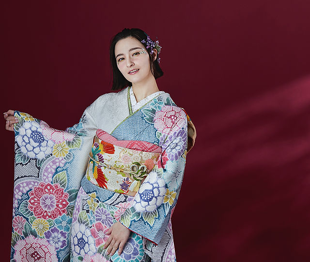 藤娘きぬたや 落款入 総絞り 振袖 桜文様 正絹 躾糸付き