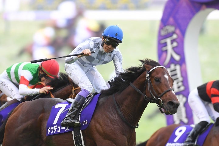 まるで25年前のスペシャルウィークを彷彿…ドウデュースの鬼脚を