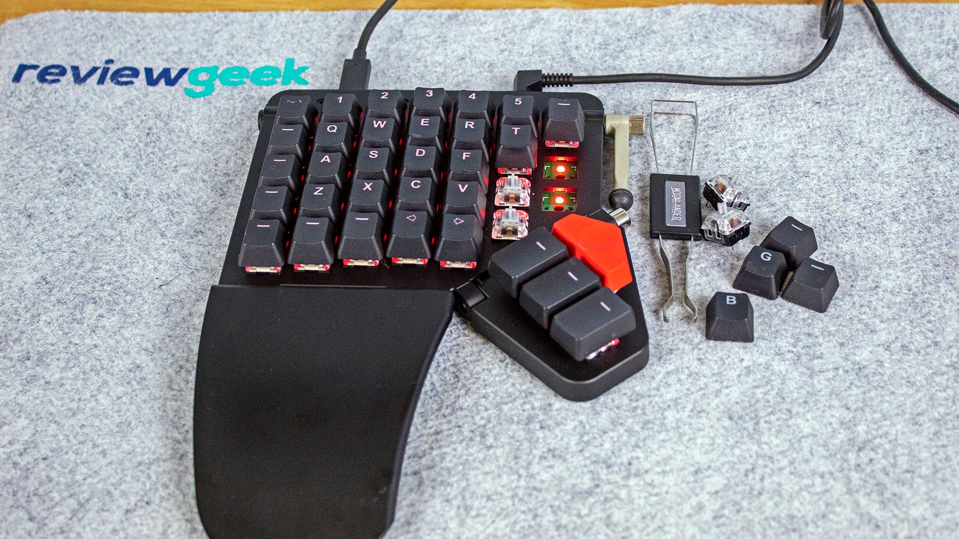 Moonlander Mark I Review: The Ultimate Ergonomic Keyboard