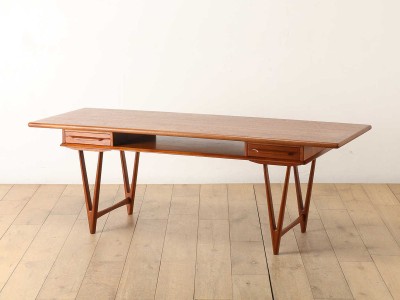 Lloyd's Antiques Real Antique E.W. Bach Coffee Table Model.32