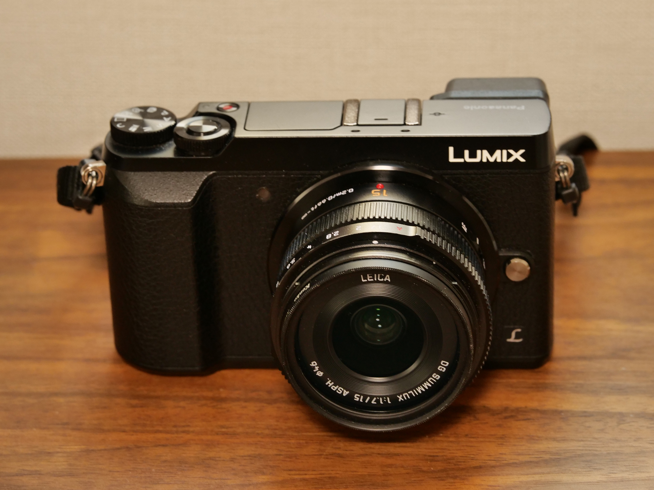 とろボケ単焦点。LEICA DG SUMMILUX 15mm / F1.7 ASPH.STARGAZER