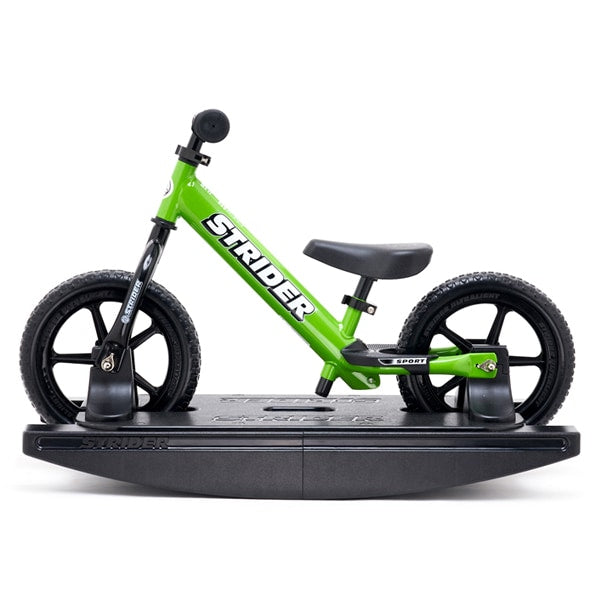 珍しい箱付きです！ ストライダー 本体 グリーン 珍しい箱付きです