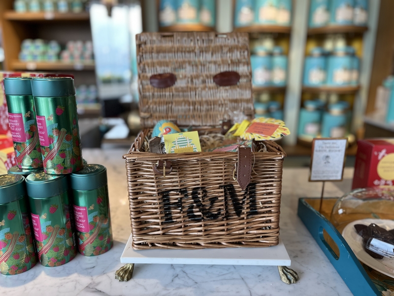 イースター 紅茶飲み比べ ハロッズ フォートナム&メイソン イースター