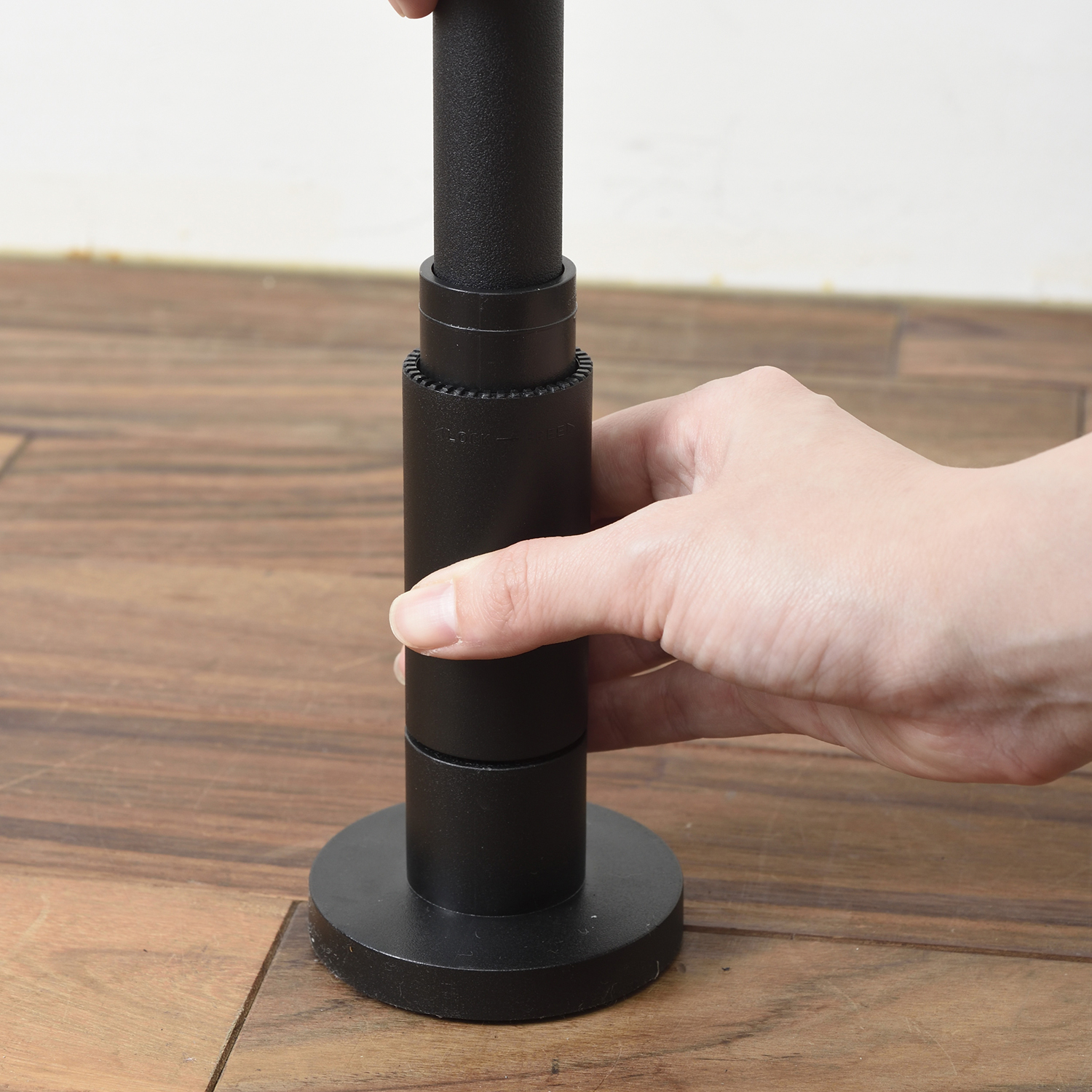 DRAW A LINE/Tension Rod C（縦取り付け用 200～275cm） -この突っ張り