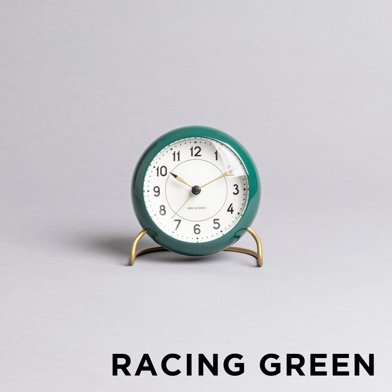 ARNE JACOBSEN アルネヤコブセン｜北欧デザインの名作クロックを掲載
