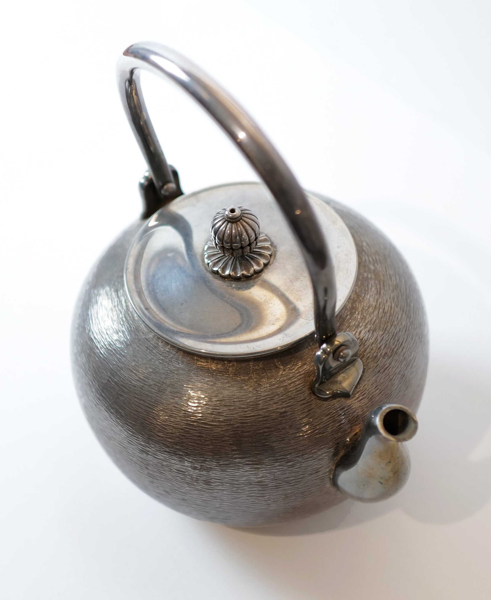 明治の金工師「中川九世浄益」作「南鐐（なんりょう）」純銀湯沸 重さ