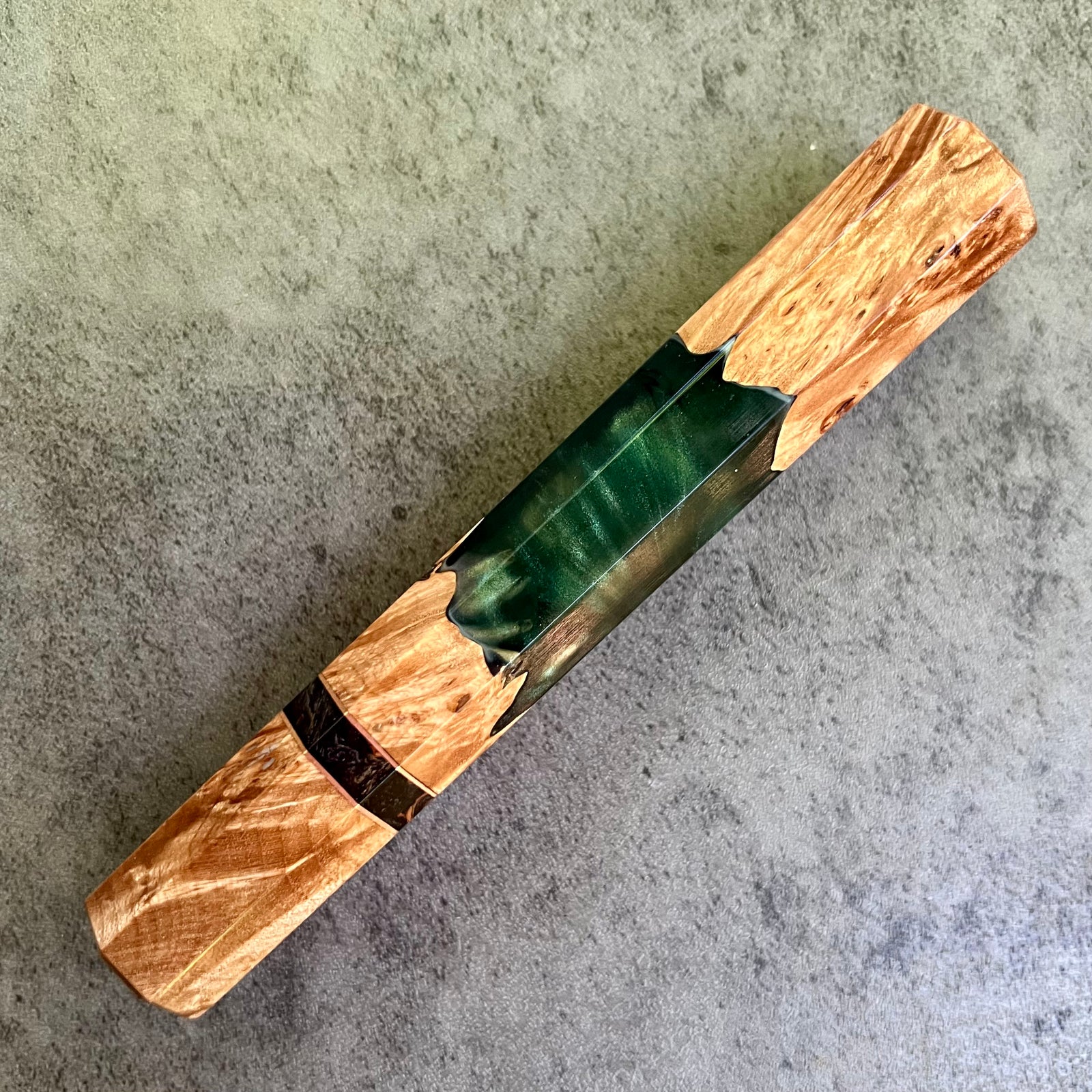 E3A17ED5-1405-4E92-95B7-