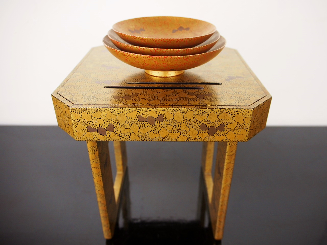 漆工芸 朱漆 金蒔絵 盃⑤ 江戸から明治時代 七組盃のひとつ