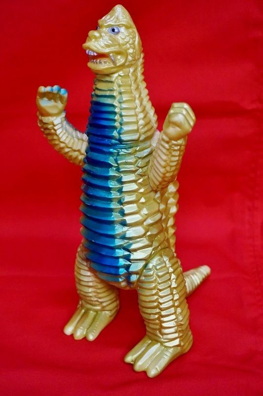 ブルマァクレッドキング復刻ソフビ