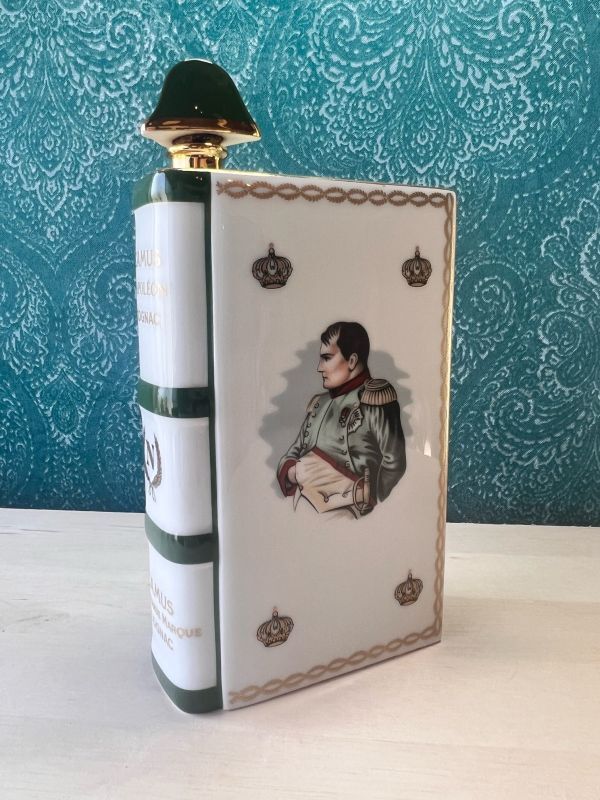 カミュ ナポレオンブック 開封済 瓶のみ 酒瓶